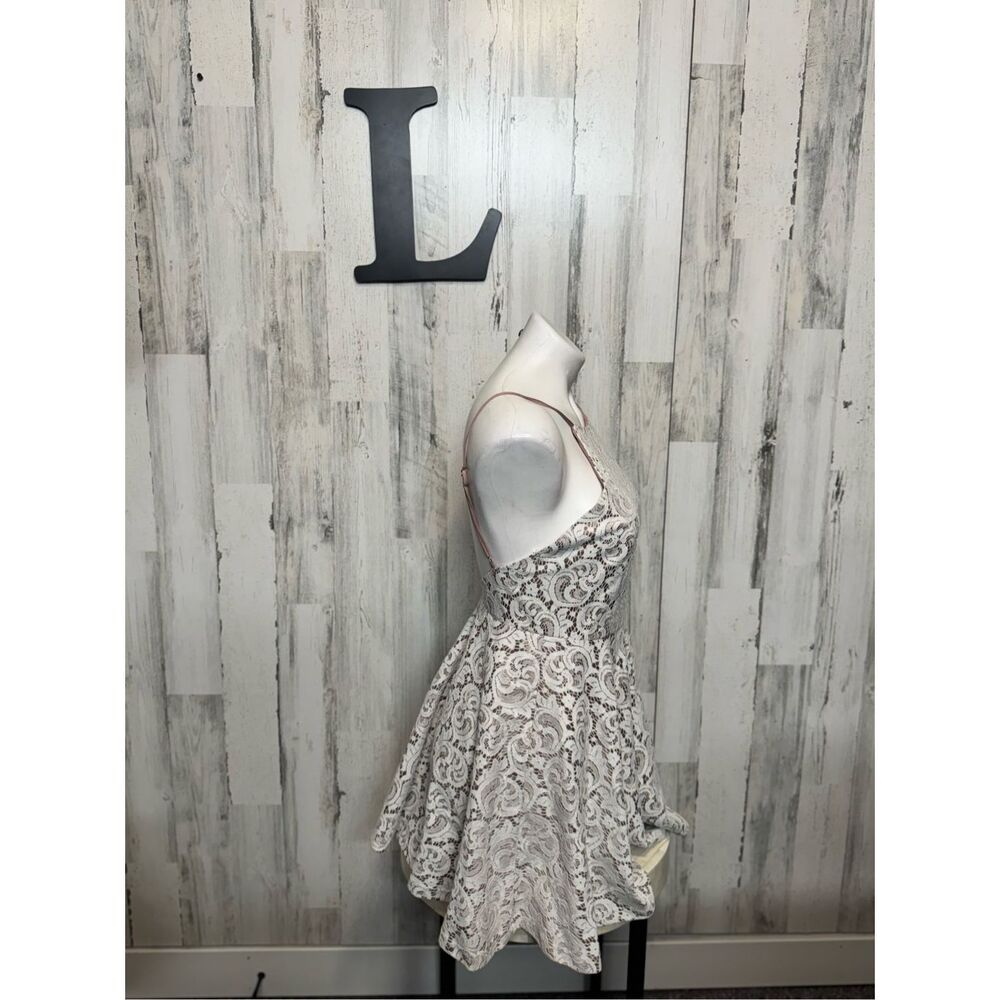 TRAC Ivory Over Mauve Pink Floral Lace Dress Womens Large L Backless Homecoming - Picture 2 of 7